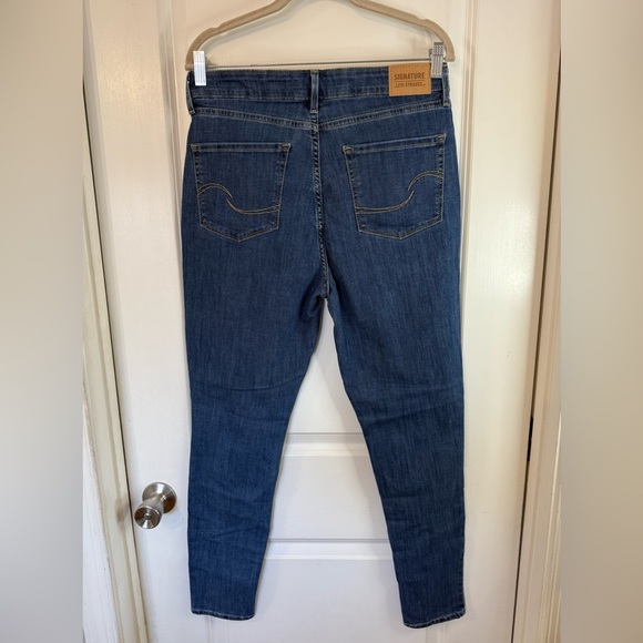 Levi Signature Women’s High Rise Skinny Jeans - Size 12 - Picture 4 of 7